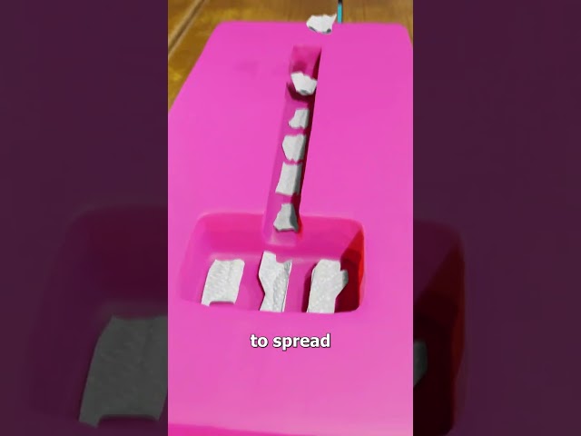 How To Make A Strong Hammer Out Of Ice 😮