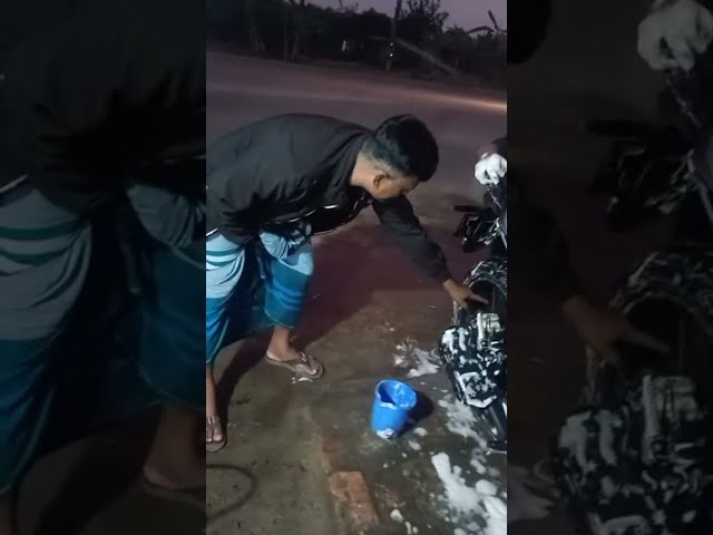 live bike wash, how to wash a bike,, Bike Adventures & Travel Stories You Can’t Miss,