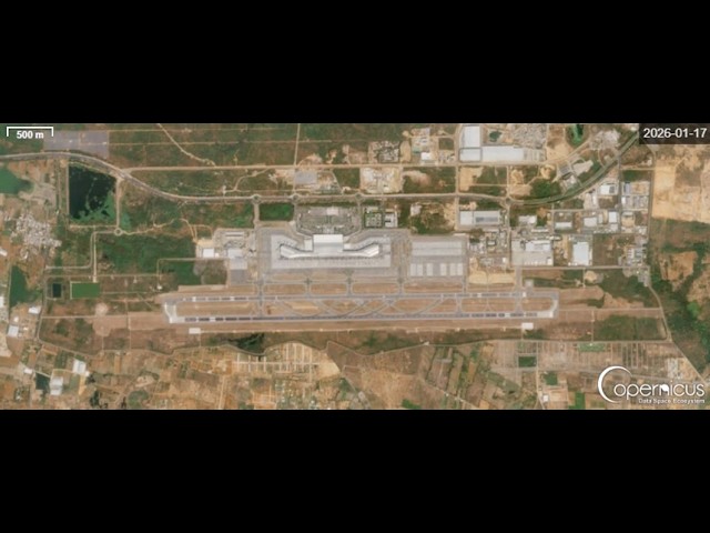 Building India's Largest Airport in 1 Minute! | Rajiv Gandhi Int'l Airport | Satellite Timelapse