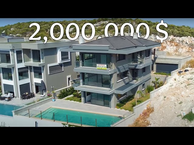 Çeşme Paşalimanı'nda Lüks Deneyim: 2 Milyon Dolar Değerinde 6 Oda 2 Salon Villanın İncelemesi!