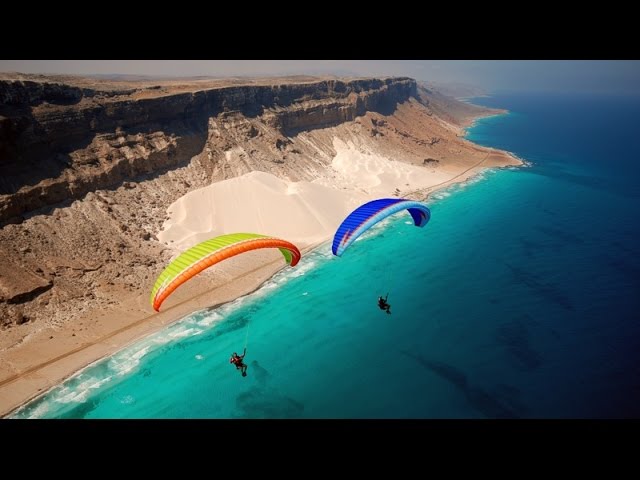Forgotten Island – Paragliding on the island of Socotra (in English)