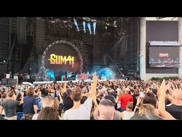 Sum 41 - In Too Deep | Tampa 23.08.16