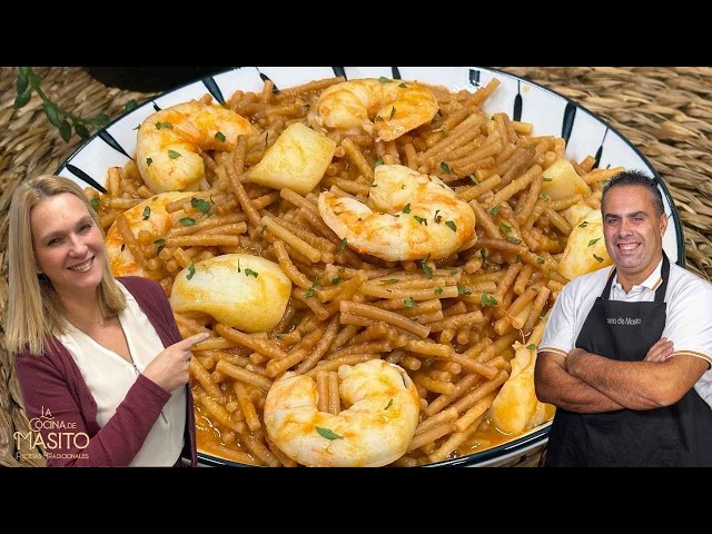 Cazuela de fideos con langostinos y sepia