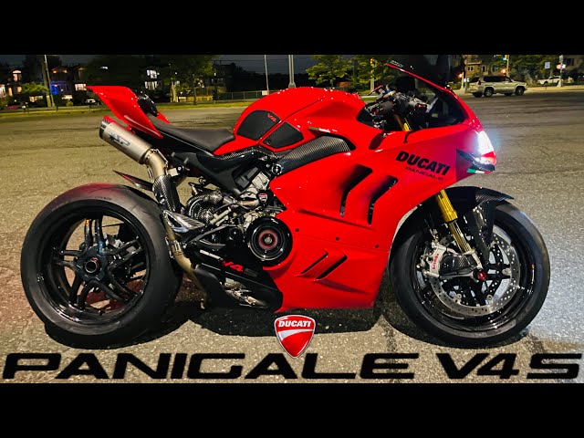 Ducati Panigale V4S - LOUD MOTO GP SOUND - Spark Titanium Exhaust - BST Carbon Wheels