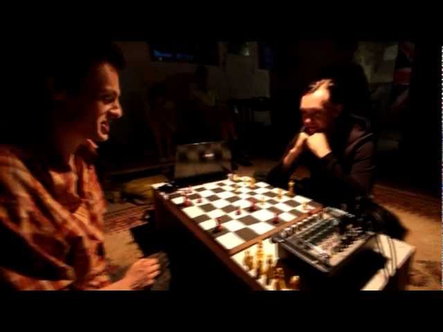 Room Sketch: Chess, guest set, Ujif Notfound vs. Patrick K.-H.