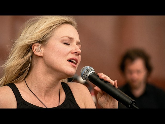 Jewel – Foolish Games (Live at Woodstock '99)