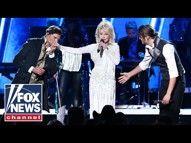 Dolly Parton struggled backstage before stunning CMA performance