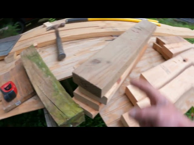 building stuff out of junk #benchtop #tool #stand #diy #frugal #repurposing
