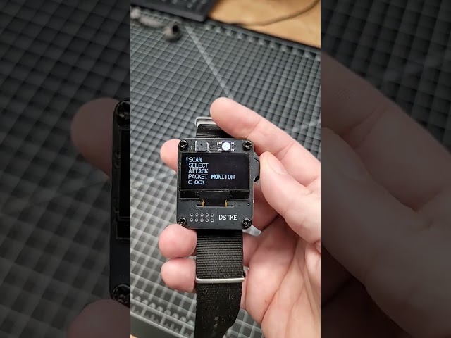 WiFi Hacking - DSTIKE Deauther Watch