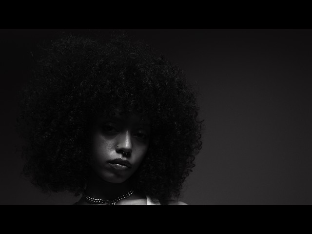 REMI - Let's Talk (Official Visualizer)