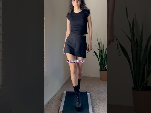 How to catwalk 101!🔥#catwalk #catwalking #howtowalk #modelwalk #catwalkchallenge