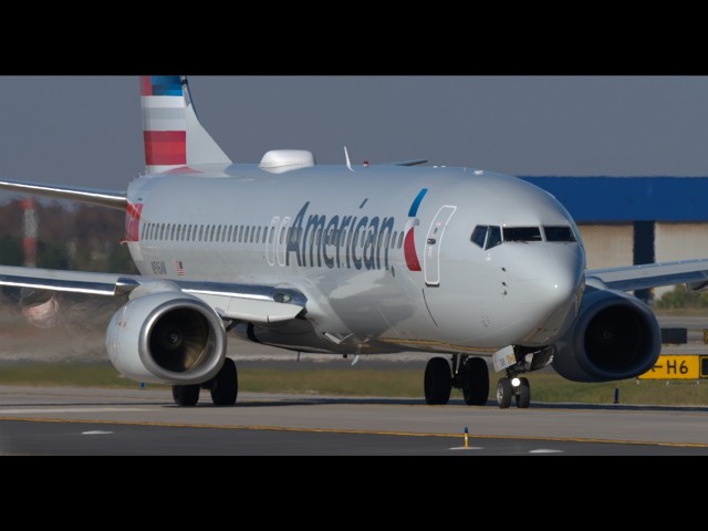 4K Plane Spotting at Orlando International Airport (MCO) 1 Jan 26