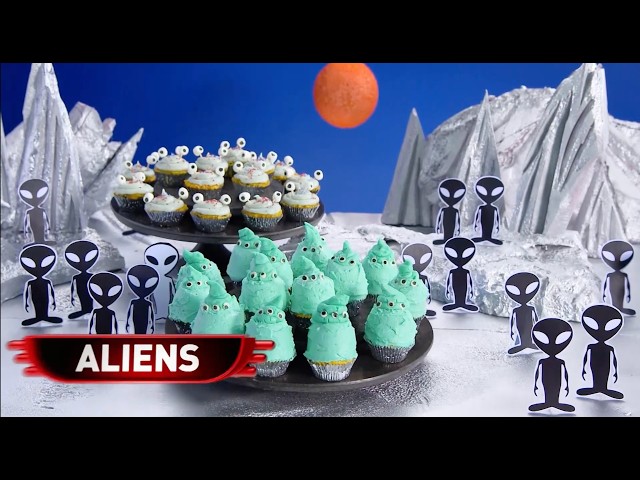 CUPCAKE WAR LIVE: 45 Minutes to Bake 2 Dozen Cupcakes! | Sugar Showdown S2