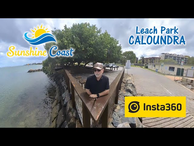 Leach Park view of Caloundra in 360 (Free Roam)