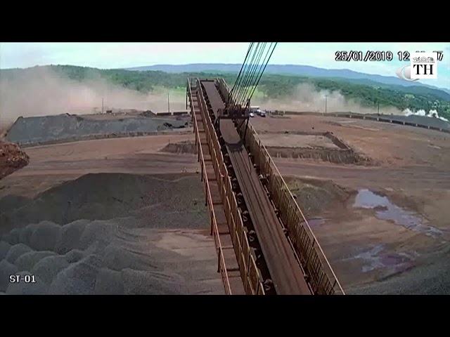 Video shows exact moment Brazil dam collapsed