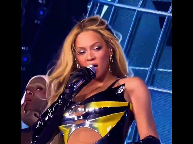 Beyoncé - Pure/Honey (Live Performance Renaissance World Tour - 2023).
