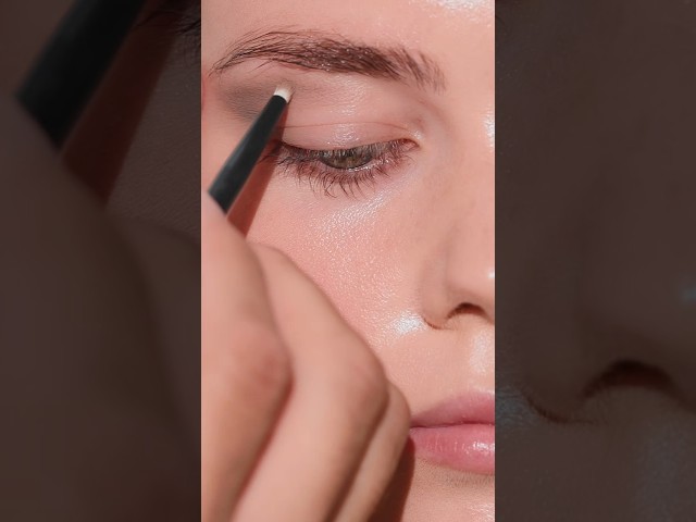 Hooded Eye Smoky Eye