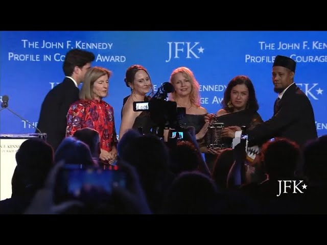 JFK Profile in Courage Award presented to Twin Cities residents for ICE surge response