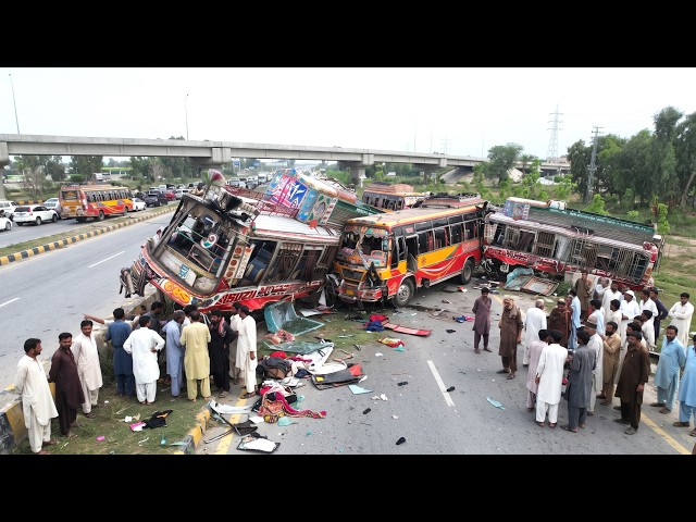 This Bus Was COMPLETELY DESTROYED in a Crash — Pakistani Mechanics Did the IMPOSSIBLE!