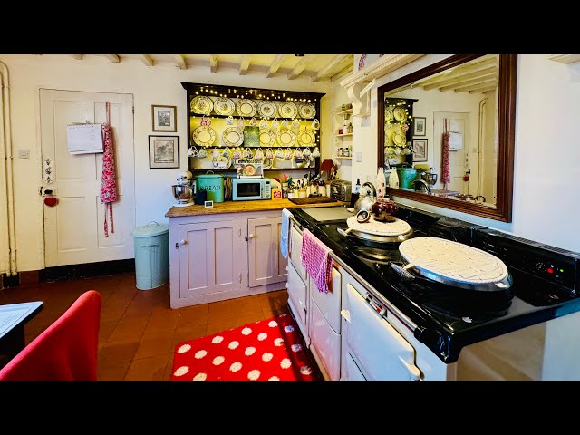 Do Flylady Weekly Home Blessing With Me-Clean With Kate #cleanwithme #speedcleaning #flyladysystem