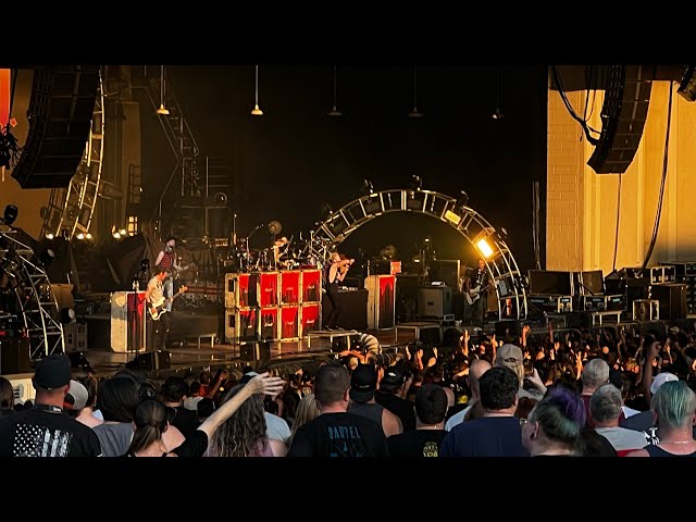 Sum 41 - The Hell Song - Live in Charlotte, NC (8/18/23)