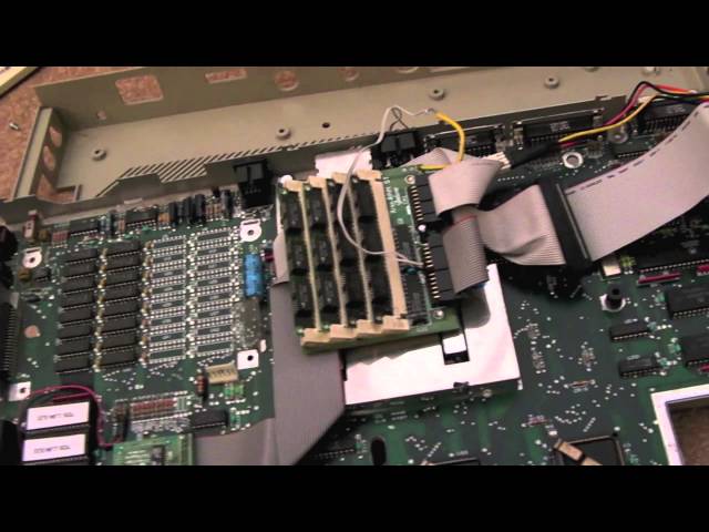 Atari 520STFM Teardown + 4Mb Marpet Xtra RAM + TOS + Blitter Upgrade + HxC Floppy Emulator & More