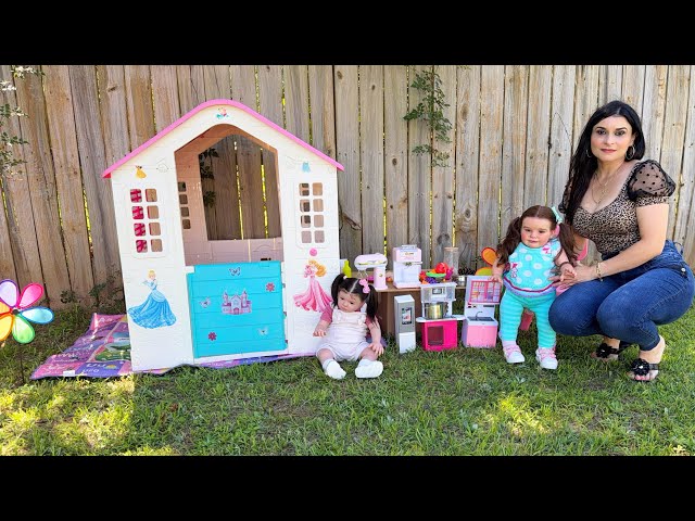 PLAYING IN THE PARK PLAYHOUSE WITH MY 2 REBORN TODDLERS LUNARA AND CEILA 🏠