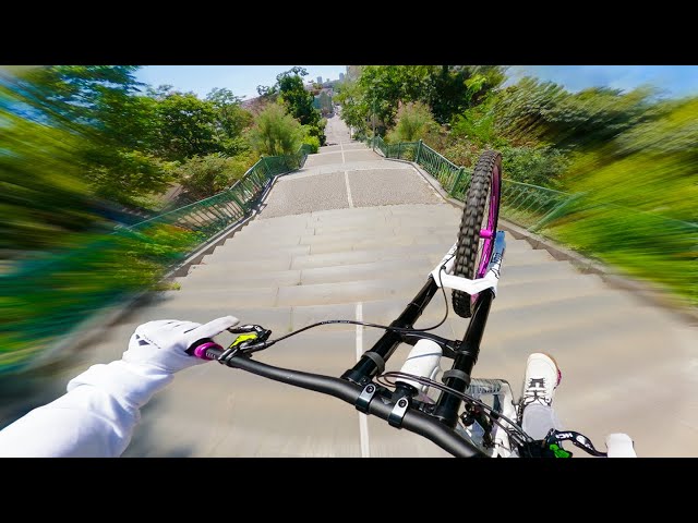 Extreme Urban Downhill through Prague (POV) / Gabriel Wibmer