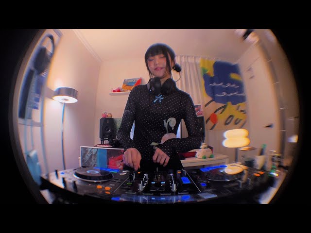 𝐡𝐢𝐝𝐝𝐞𝐧 𝐤𝐢𝐭.. 𝐥𝐮𝐜𝐢𝐝 𝐛𝐫𝐞𝐚𝐤𝐬 ･˚₊* ˚ DJ set by yunji (jungle/breaks/liquid dnb)