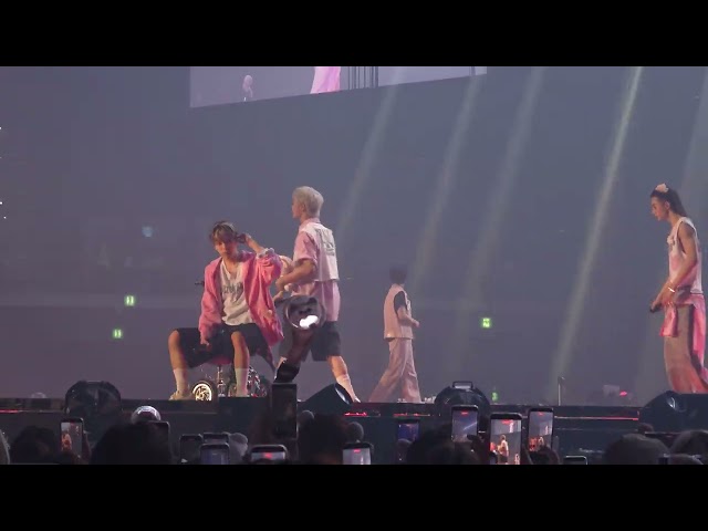 Social Path (Encore) - STRAY KIDS RUN IT IN SEOUL DAY 02 072626 FANCAM