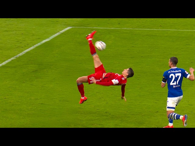 Robert Lewandowski 25 Legendary Goals Impossible To Forget