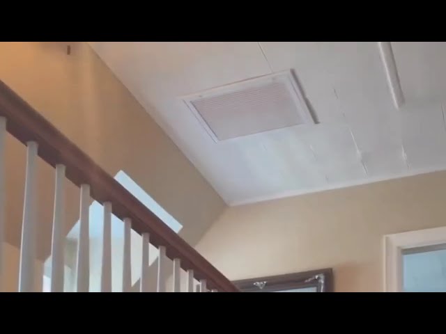 Video Tour of a House For Sale With Ceiling Fans
