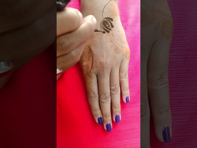 easy lotus flower design in back hand 🪷 #mehndi#mehndidesign #ytshorts #shorts
