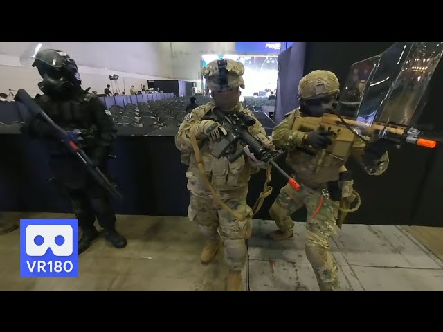 Tom Clancy's The Division Army Cosplay in Game Show PlayX4 3D 180VR 4K