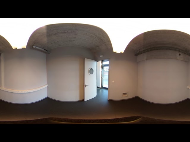 VR 360° - Claustrophobia - Small room without windows - No furniture and door open - lvl1