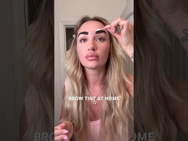 How To Tint Your Eyebrows At Home ✨ #eyebrowtint #browtint #eyebrowhack #diybeauty #eyebrowtutorial