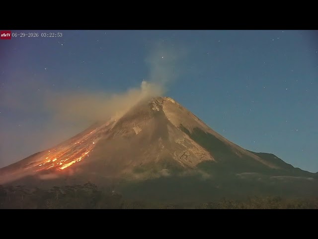 Merapi Volcano Eruption Caught on Camera in Java, Indonesia (Jun 29, 2026)