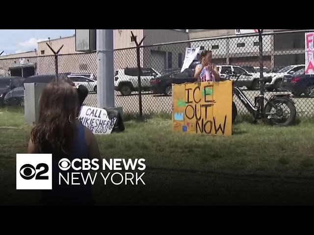 Newark mayor directs local police to take over protest enforcement outside Delaney Hall