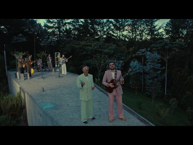 Mike Bahía, Juan Pablo Vega - BAJO CERO (Official Music Video)