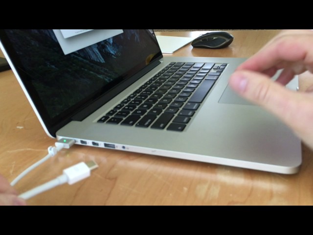Connect Your MacBook Pro to a Desktop Monitor With Apple's Mini DisplayPort to DVI Adapter