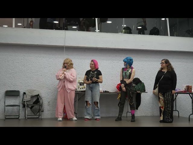 Presentación de Juezas en el Consurso Cosplay, Cosplay Weekend, Deportivo Sindicato de Electricistas