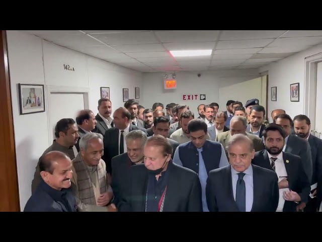 Quaid PMLN Nawaz Sharif arrived at National Assembly and got welcomed by the Shehbaz Sharif