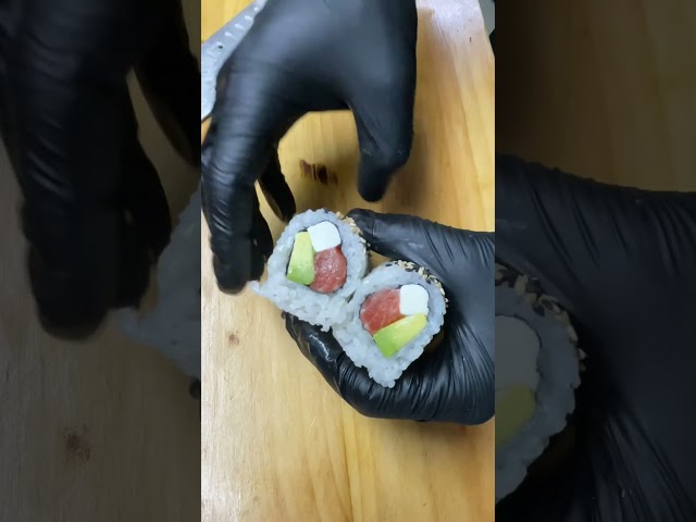 Así se enrolla un Maki🙌🏼😮‍💨👀 #sushi #makis #sushi #sushilovers