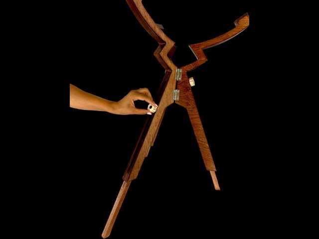 Adjustable wood stand for Handpan & Pantam.