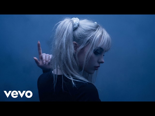 ZZOA - BROKEN (Official Video) ⛓️ Dark Pop / Nu-Metal