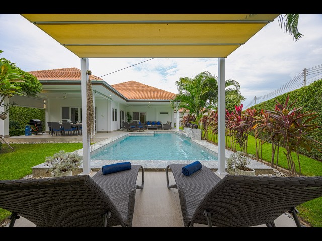 3BR Private Pool Villa in Hua Hin | 10 Mins to City Center