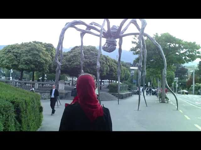 Agentin Cassi's Promenade in Zurich Downtown Part III