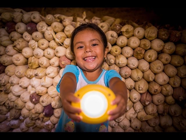 360 VIDEO! Lighting a Billion Lives with Solar Power