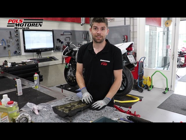Engine Flush & Valve Adjusment CastrolBlade | S3E5