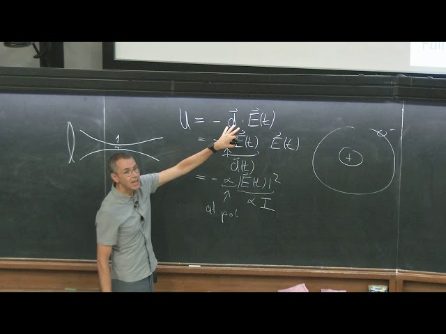 Introduction to cold atom experiments and optical lattices I